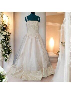 Mon Cheri Wedding Dress in Antique Gold - Size 4‎
